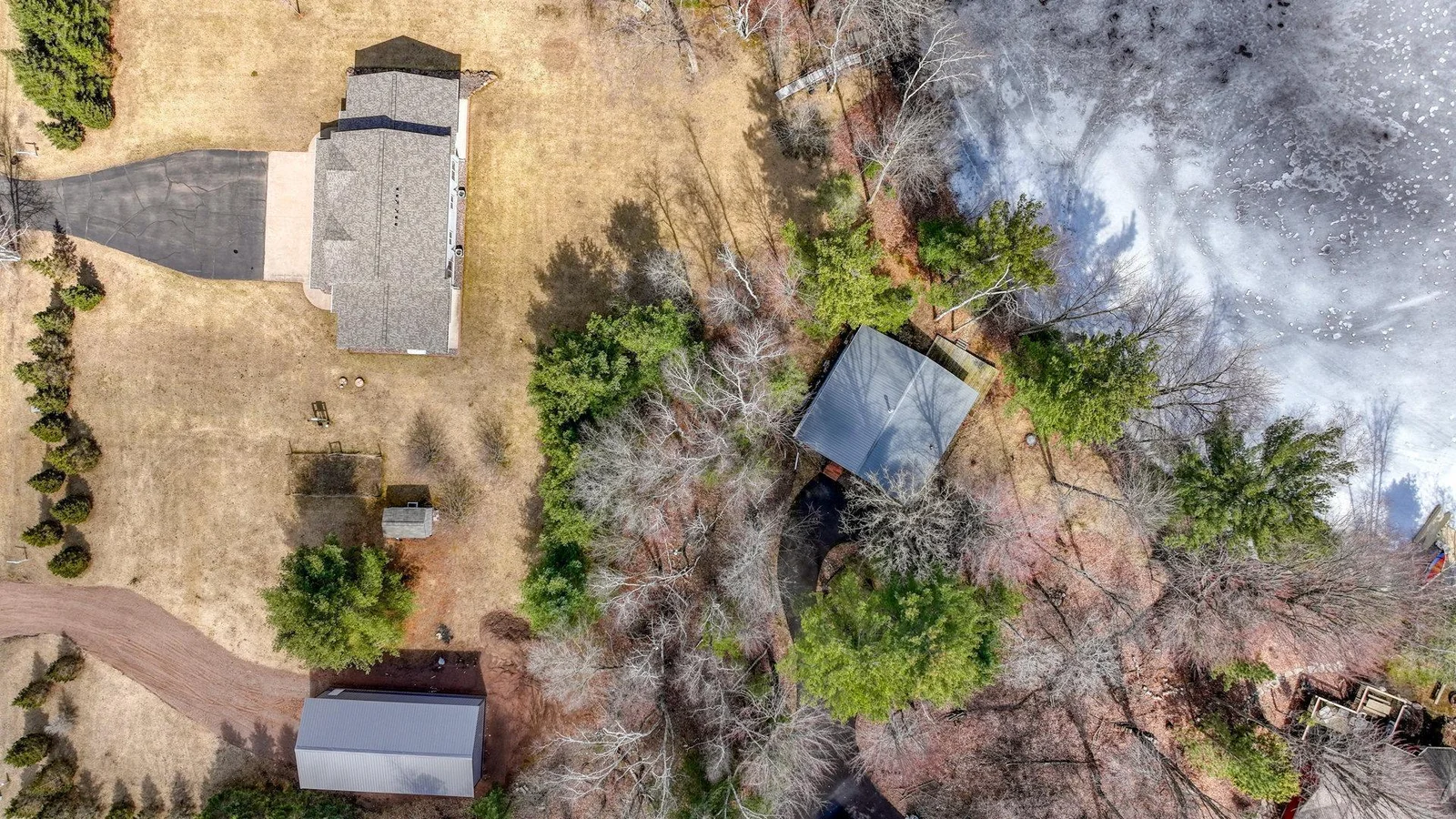 039_dji_0543_aur_990.jpg