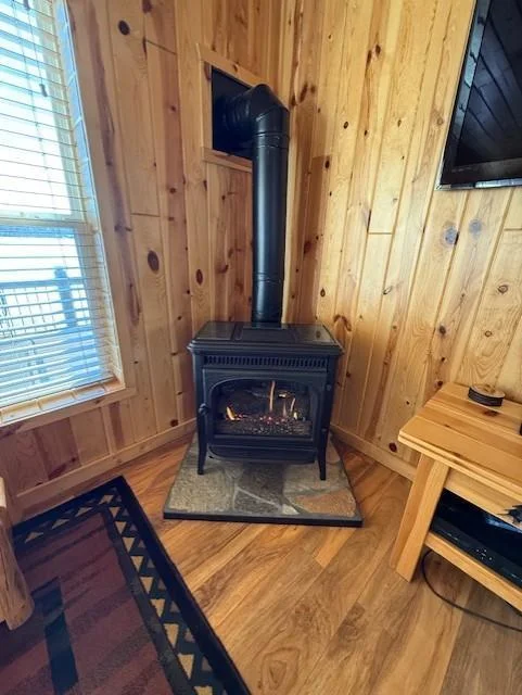 Wonderful gas fireplace adds extra heat and ambiance during those chilly winter days.