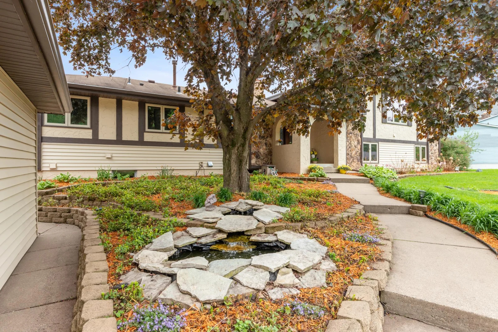 Welcoming front yard perennial gardens