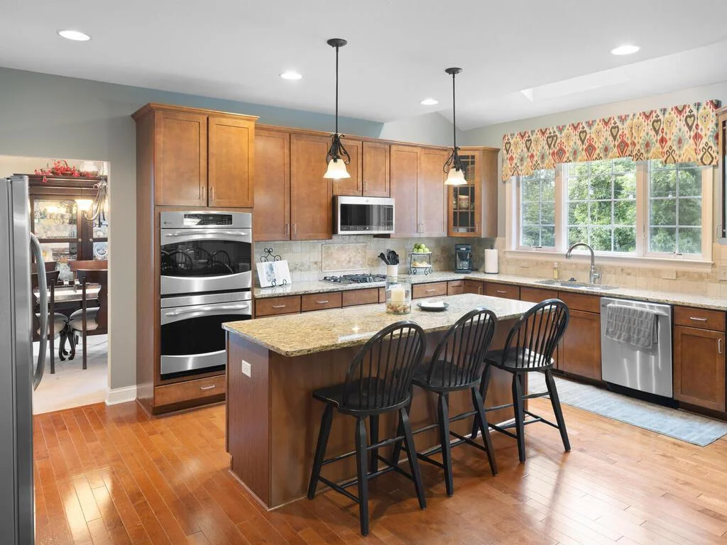 16260 Berens Ct NW Prior Lake MN 55379 USA-044-052-041-MLS_Size.jpg