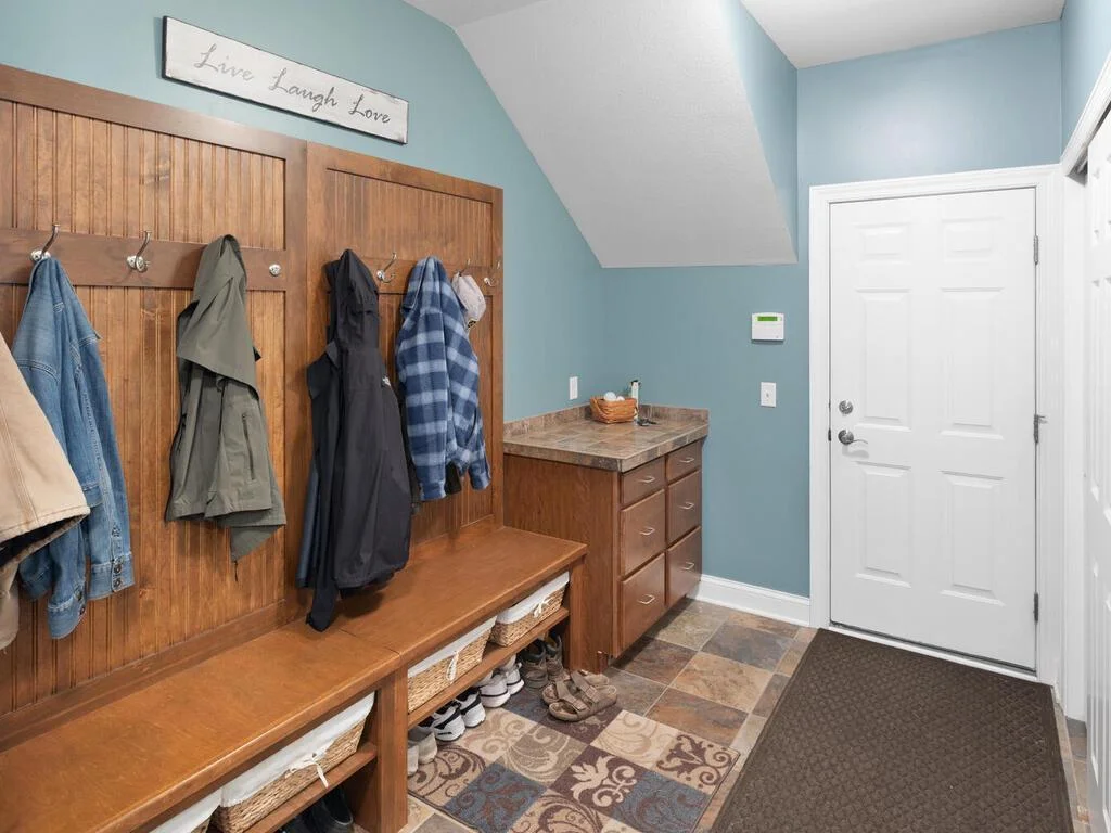 16260 Berens Ct NW Prior Lake MN 55379 USA-091-034-088-MLS_Size.jpg