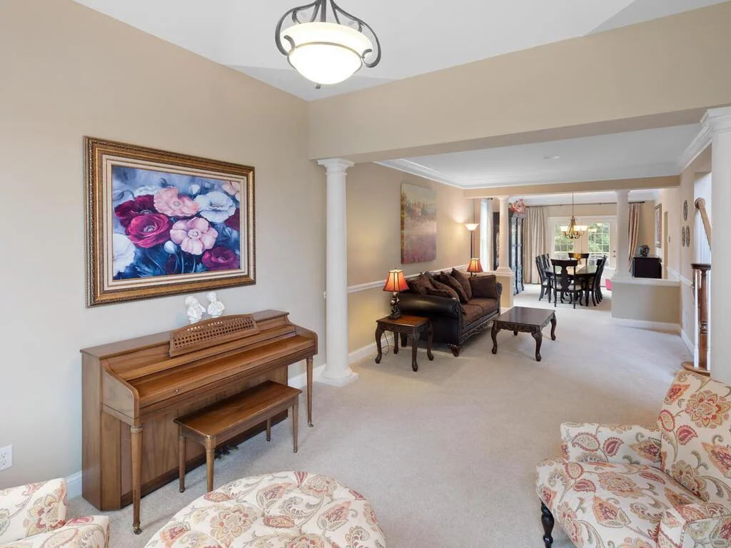 16260 Berens Ct NW Prior Lake MN 55379 USA-037-056-034-MLS_Size.jpg