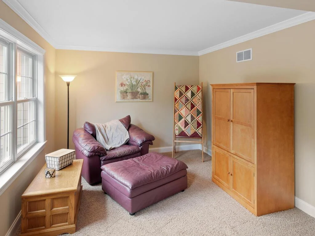 16260 Berens Ct NW Prior Lake MN 55379 USA-067-086-064-MLS_Size.jpg