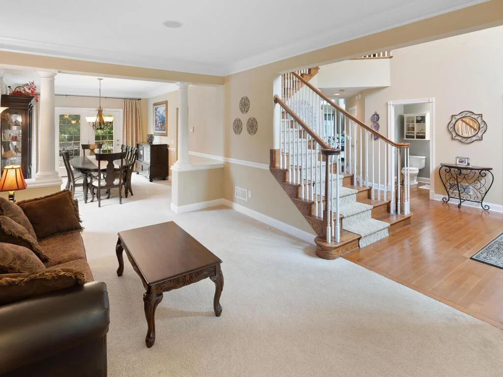 16260 Berens Ct NW Prior Lake MN 55379 USA-039-071-036-MLS_Size.jpg