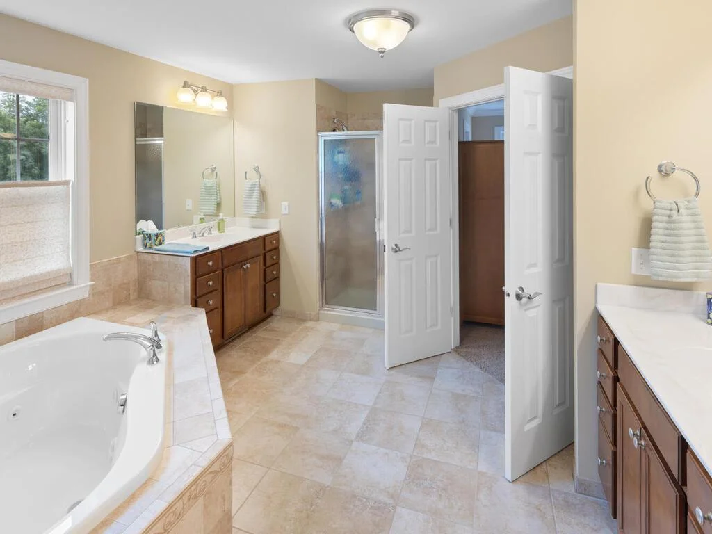 16260 Berens Ct NW Prior Lake MN 55379 USA-071-033-068-MLS_Size.jpg