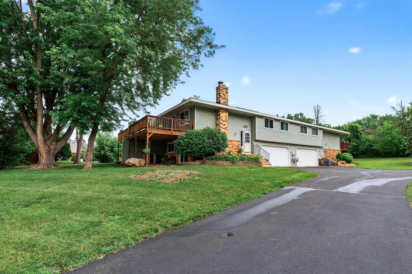 12305 Oak Leaf Court, Burnsville