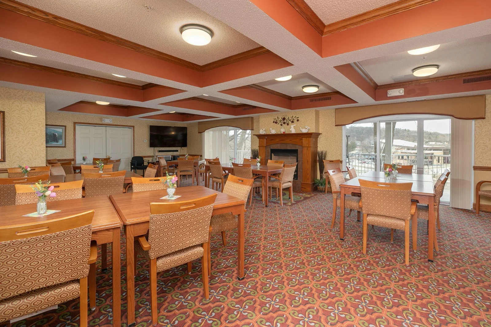18-web-or-mls-18-Community Room.jpg