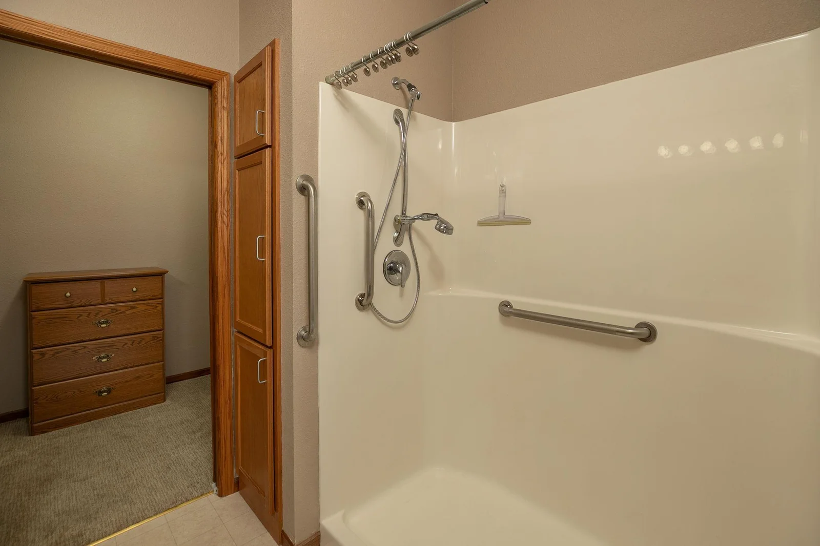 13-web-or-mls-13-Primary Bathroom.jpg