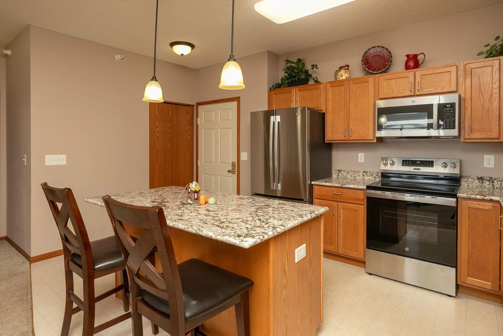 6-web-or-mls-06-Kitchen.jpg