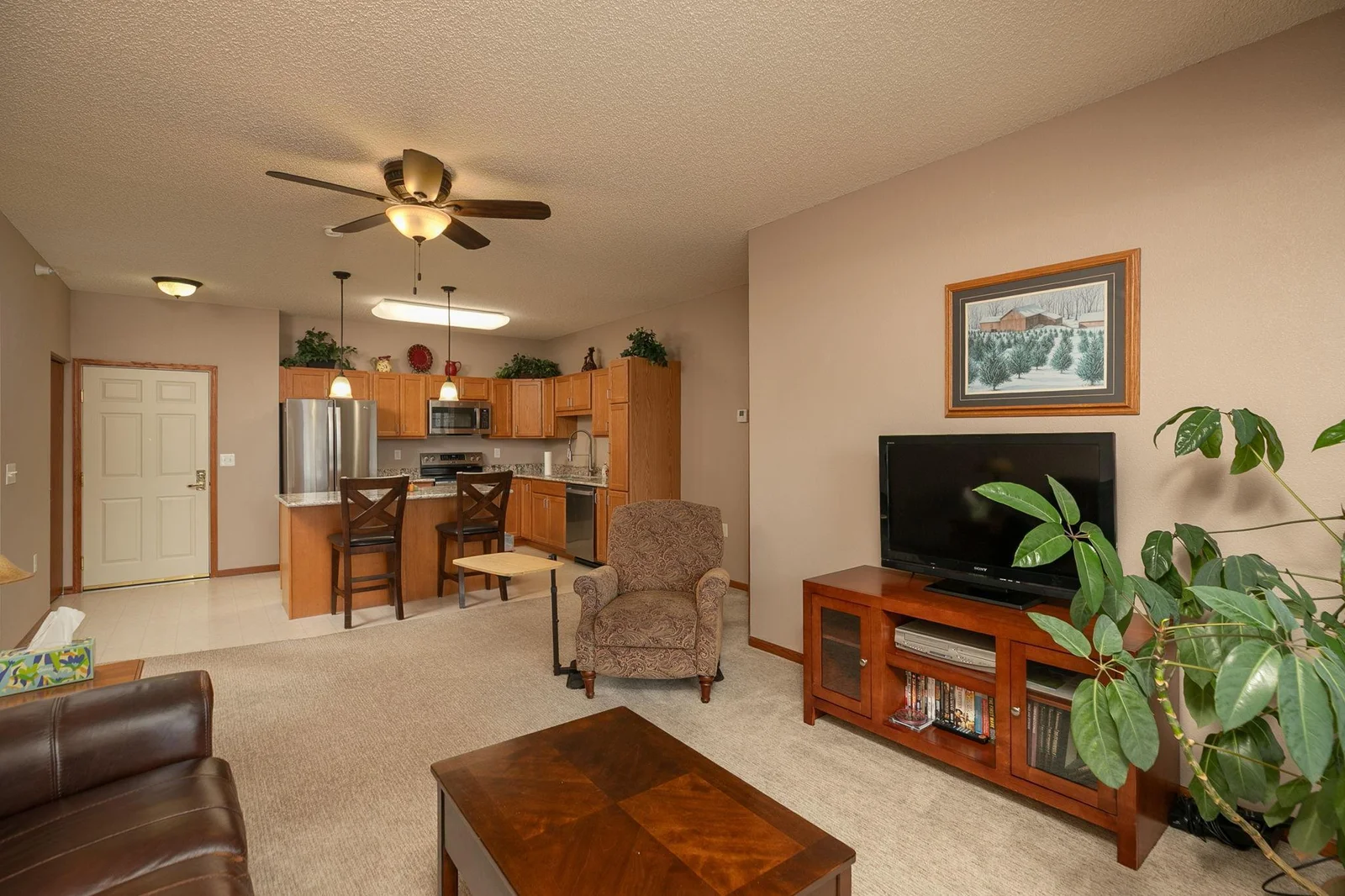 4-web-or-mls-04-Living Room.jpg