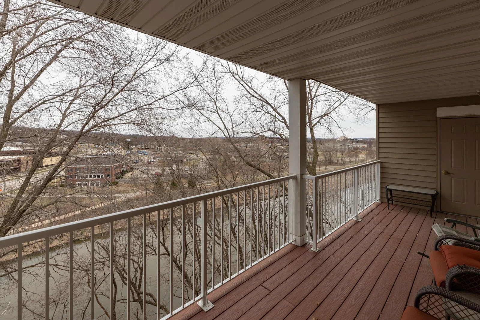 9-web-or-mls-09-Deck.jpg