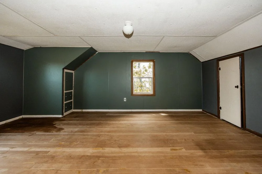 UL Bedroom 1_001.jpg