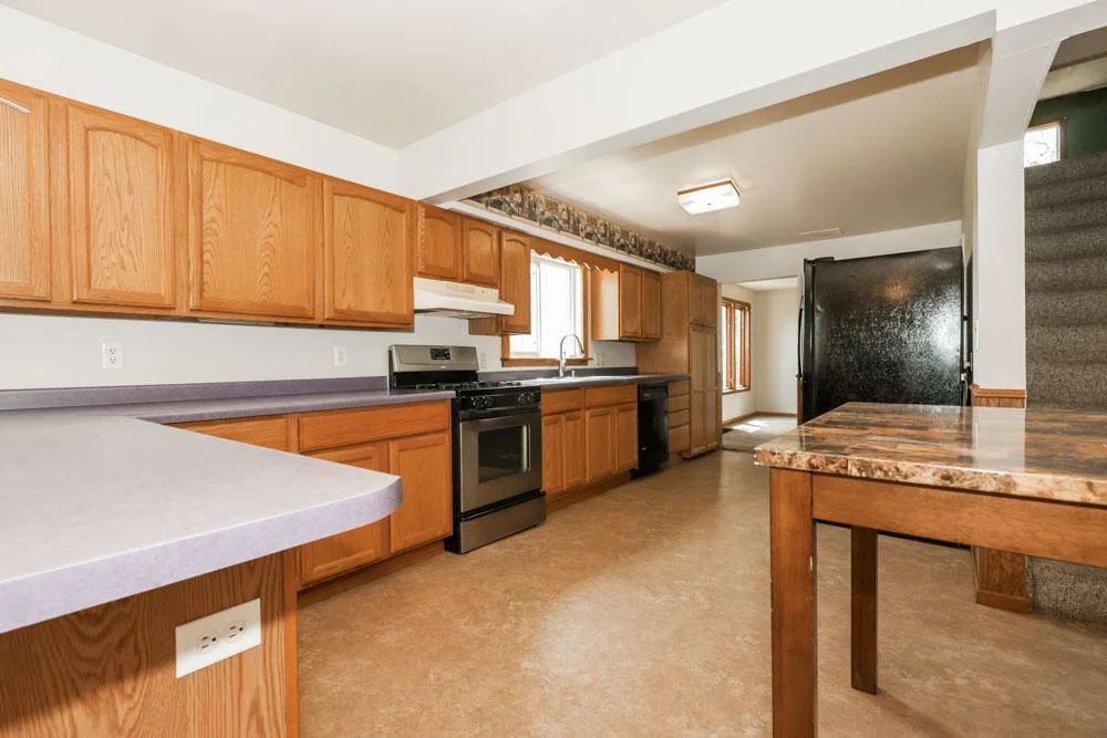 Kitchen_002.jpg