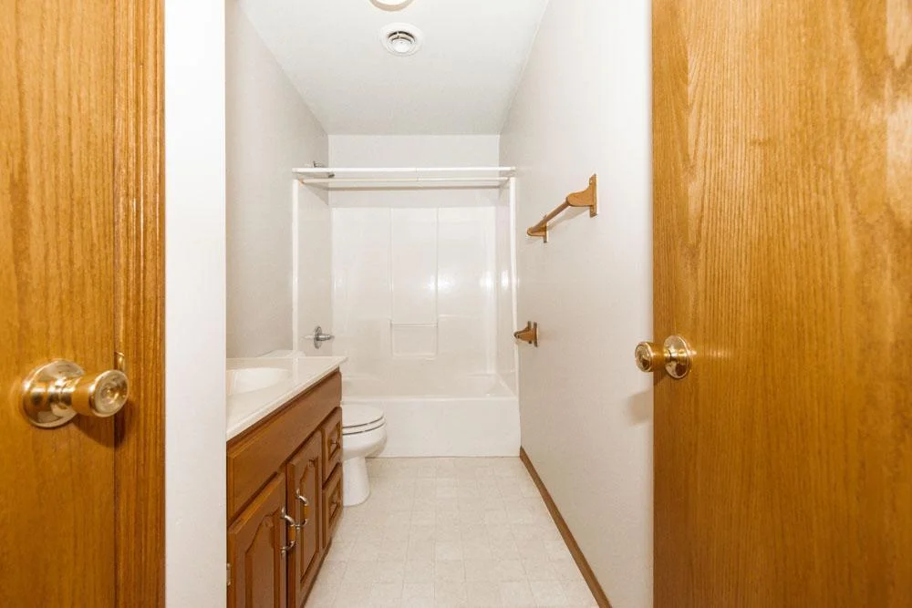LL Bathroom_001.jpg