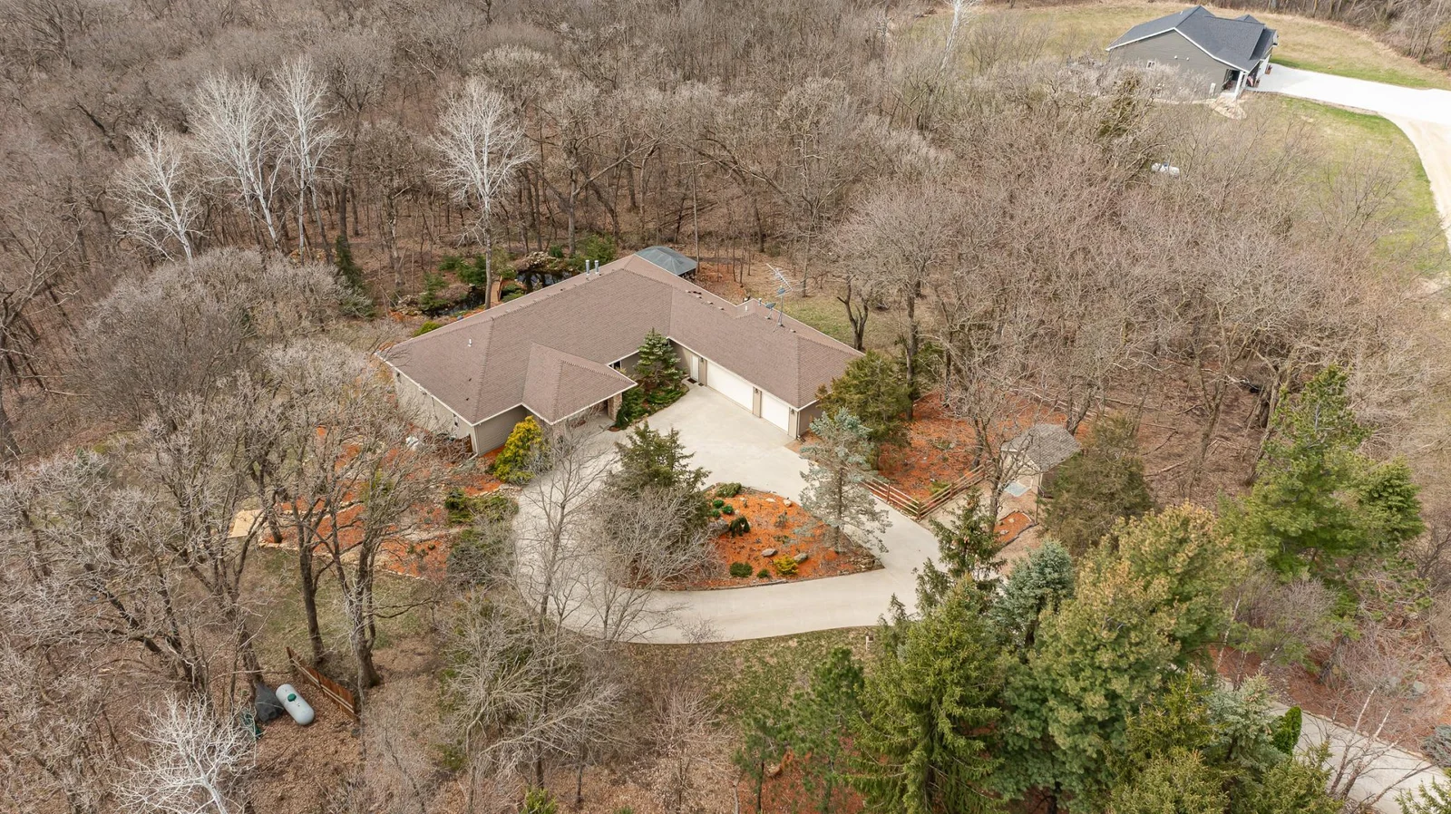 Concrete circle driveway.