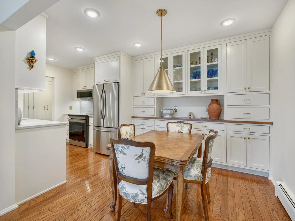 5 - Dining Room.jpg