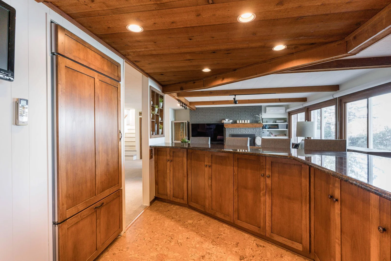 Lower level full wet bar
