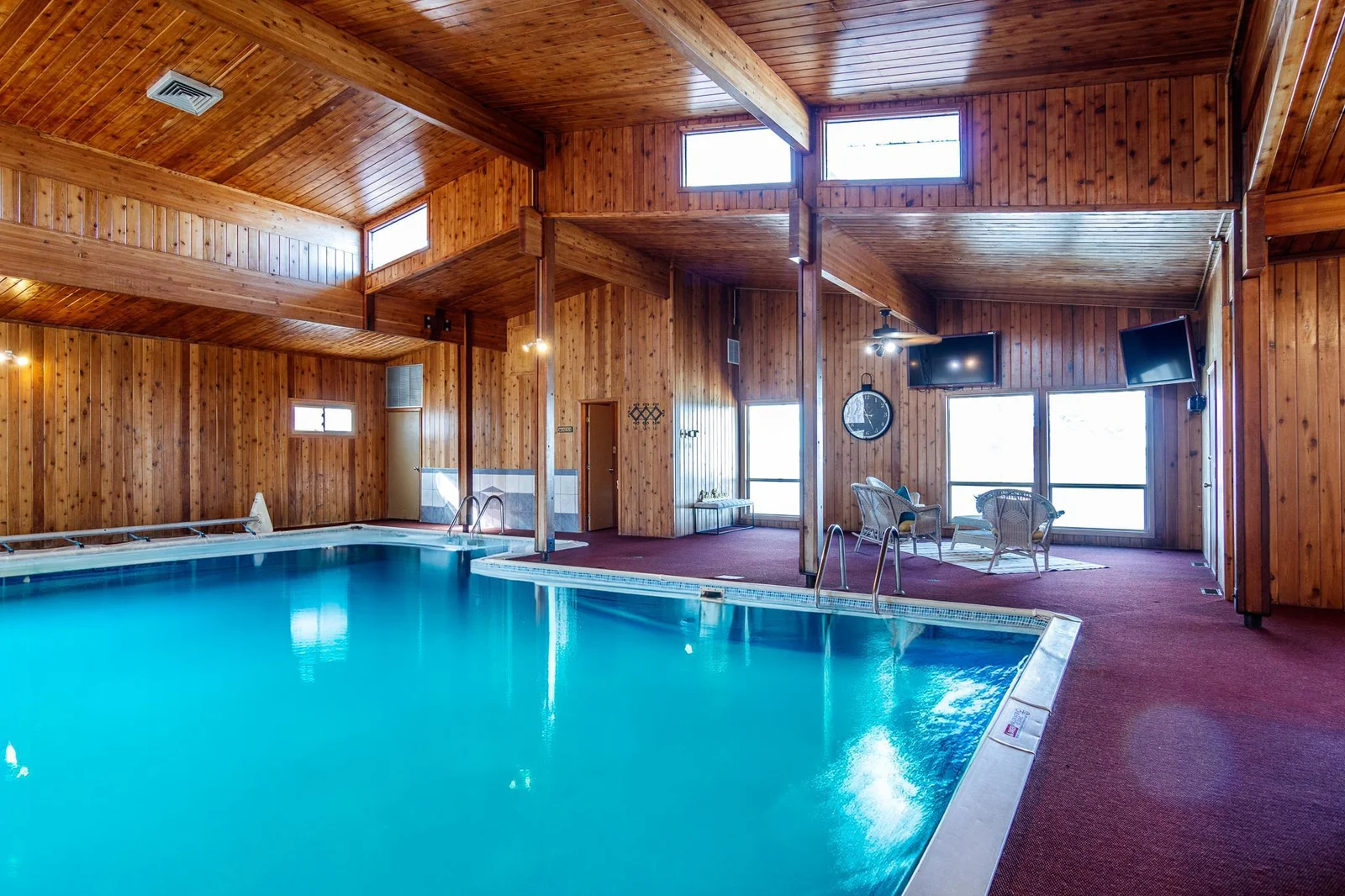 Pool/game room