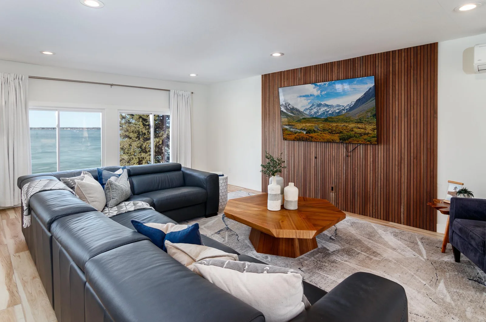 Main floor living room