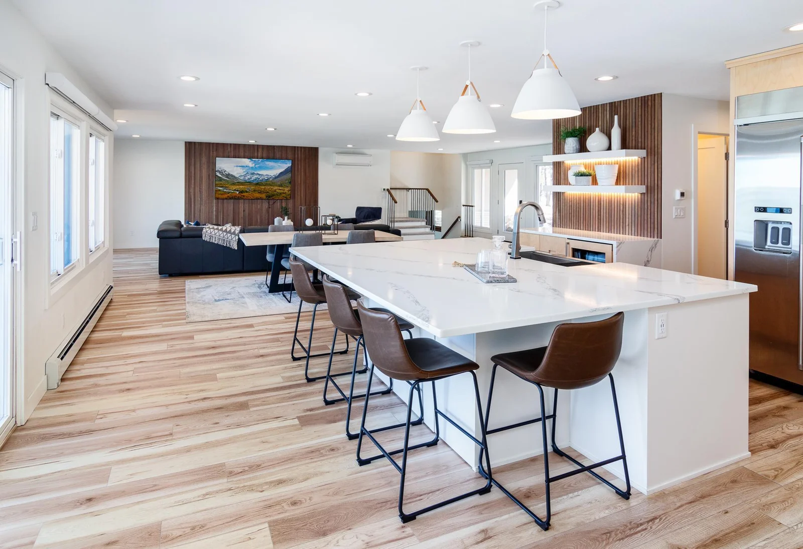 Gourmet kitchen