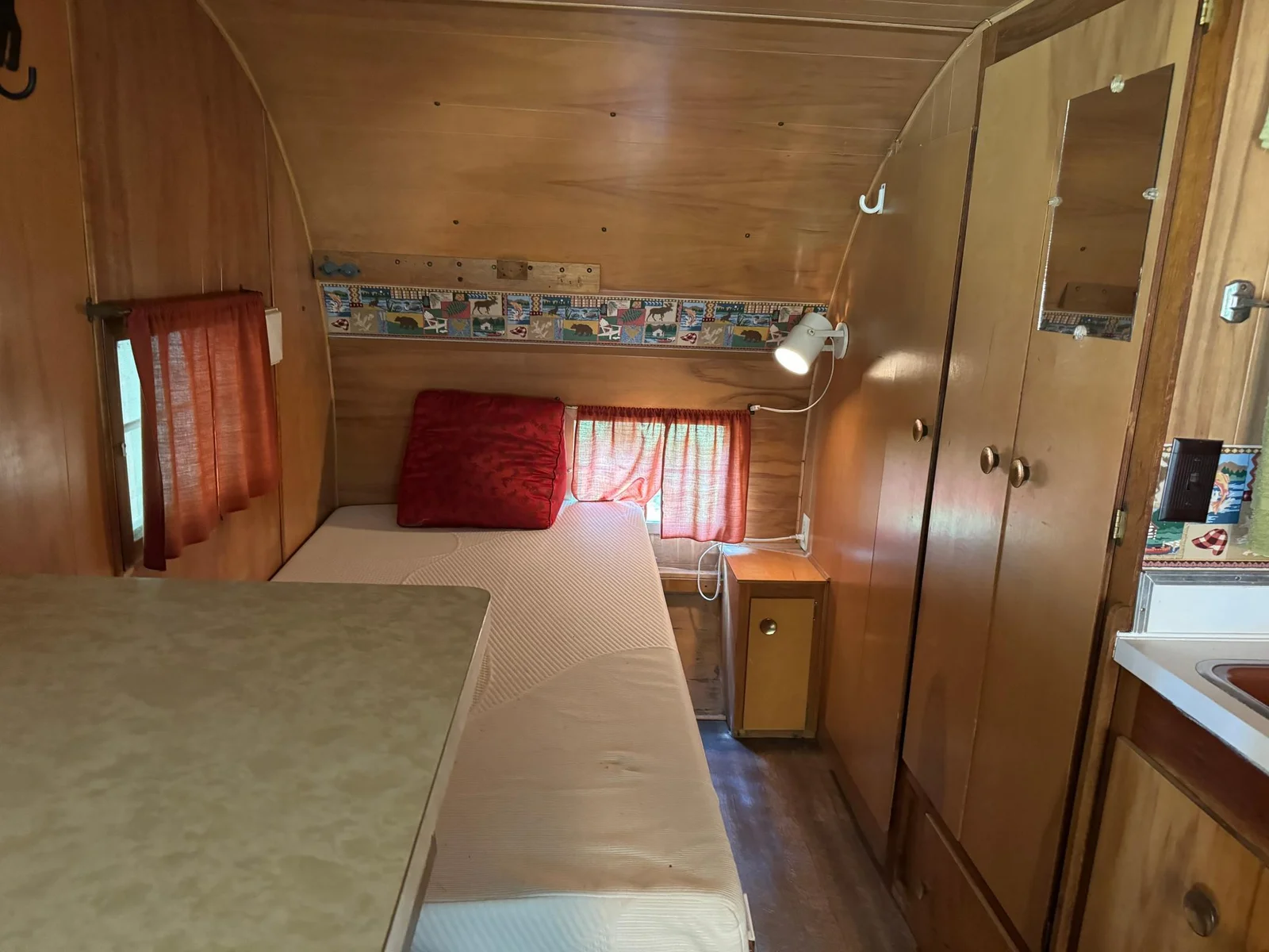 Bunkhouse Camper with Bed