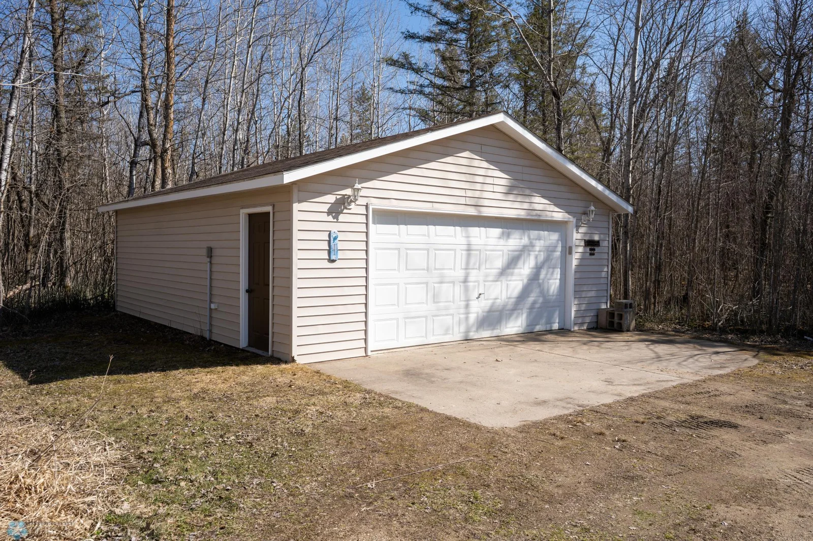24 x 28 Garage