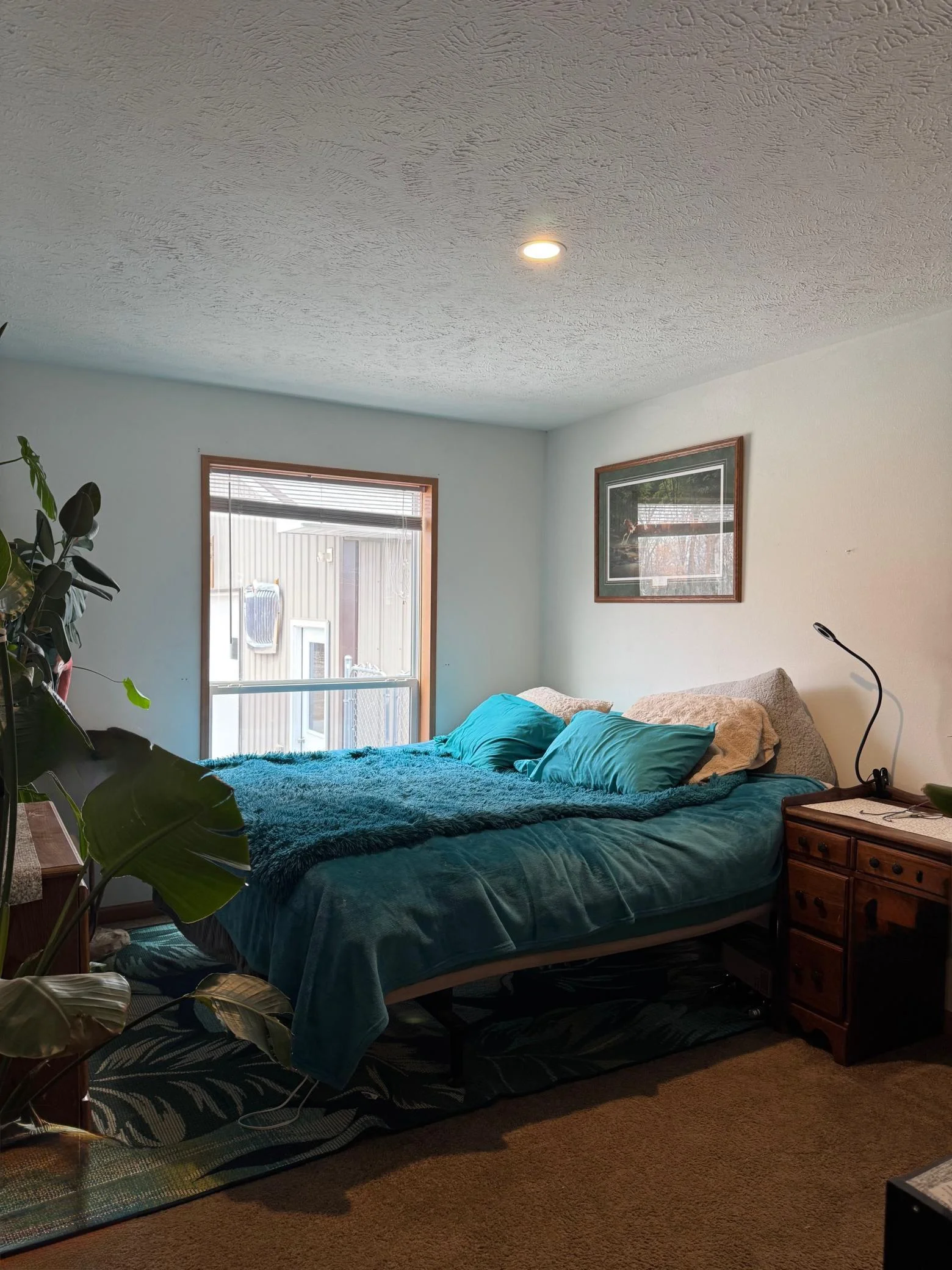 I.  Bedroom 1.jpg