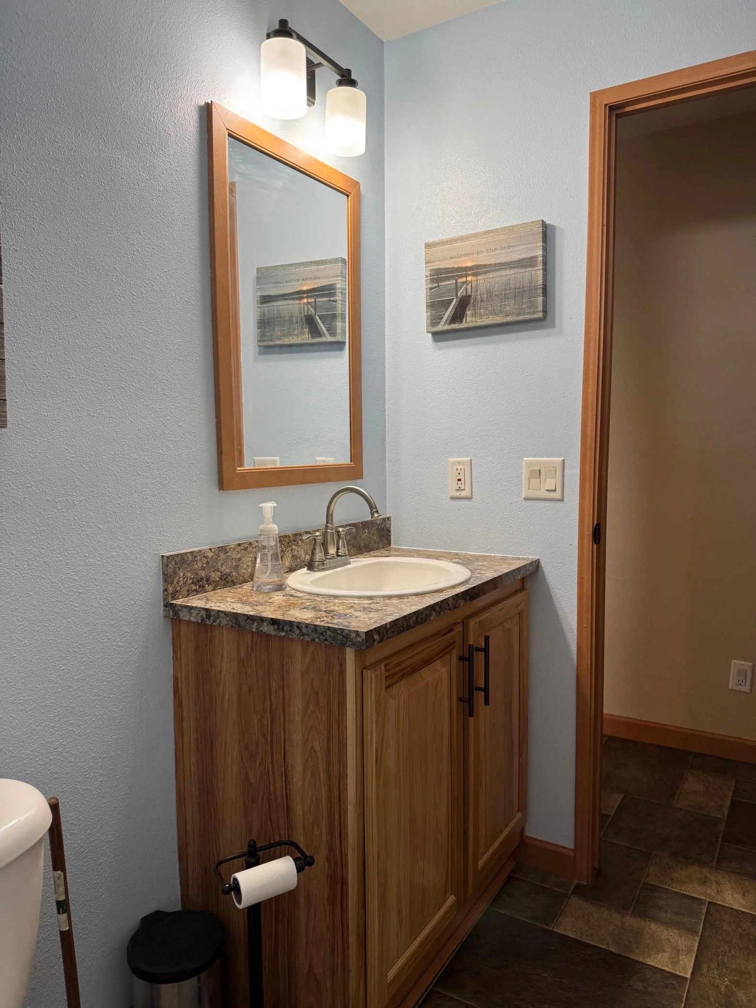 Ka.  Full main bath (2).jpg