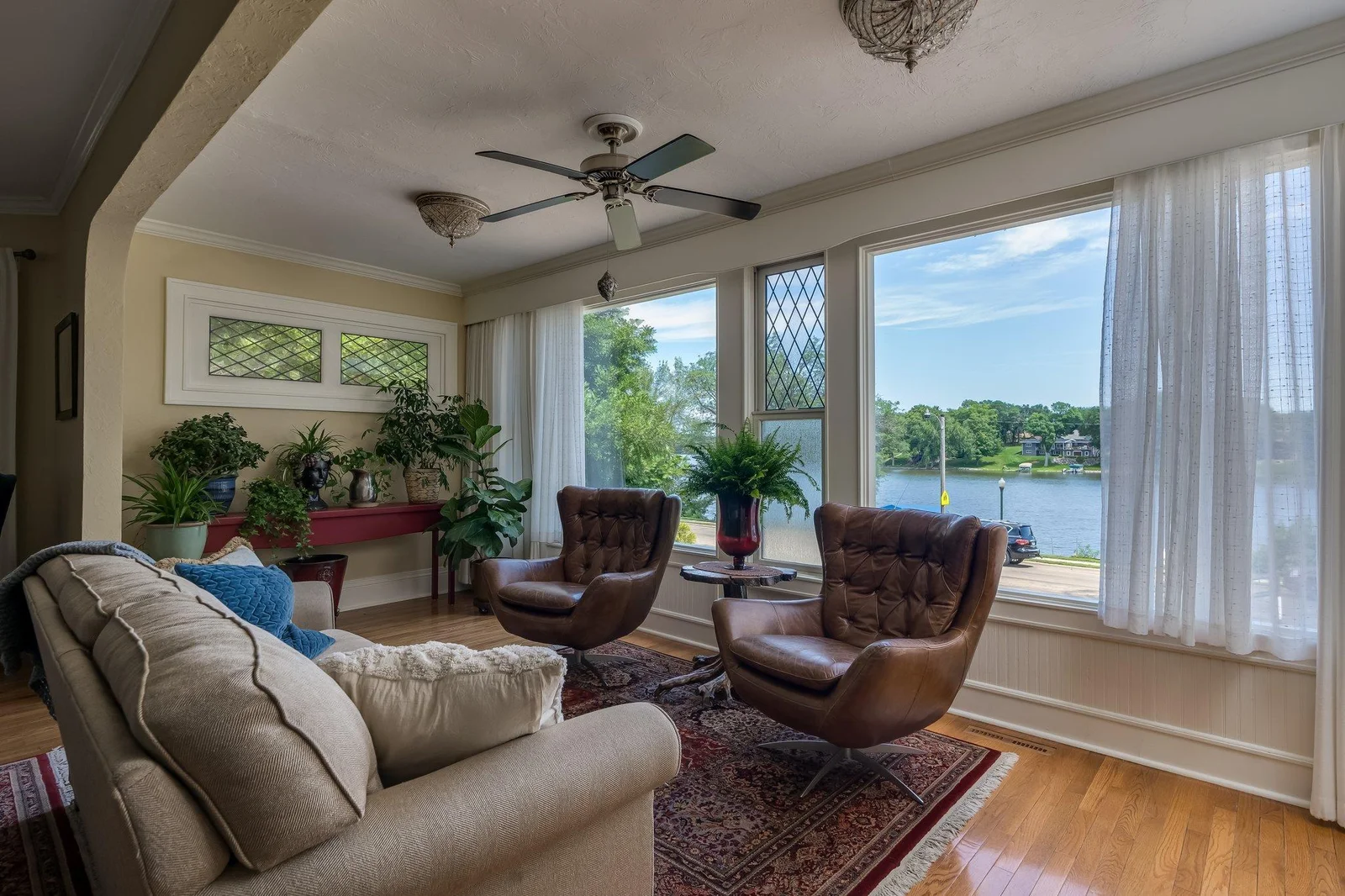 12-web-or-mls-425-lakeview-blvd.jpg