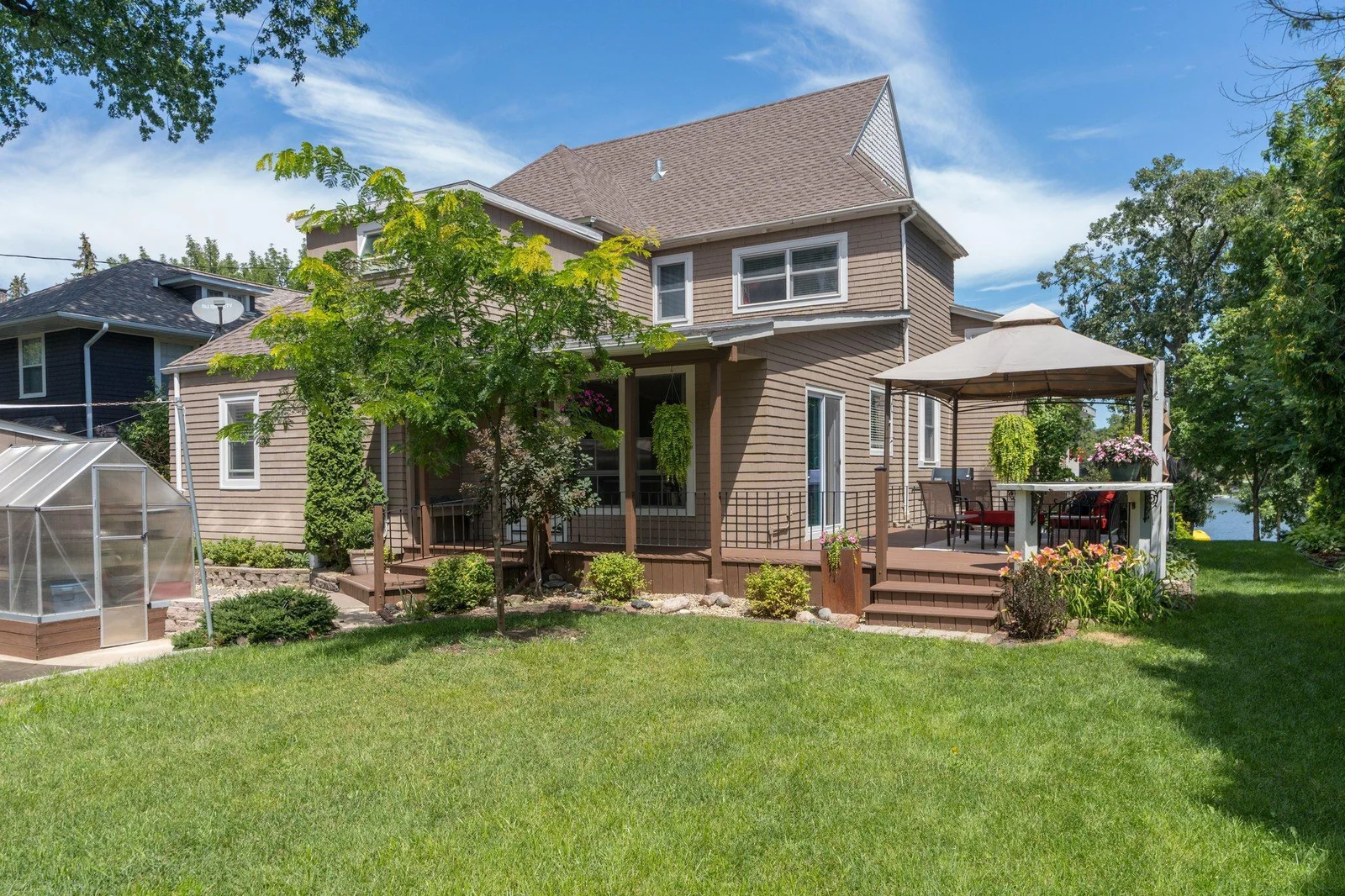 66-web-or-mls-425-lakeview-blvd.jpg
