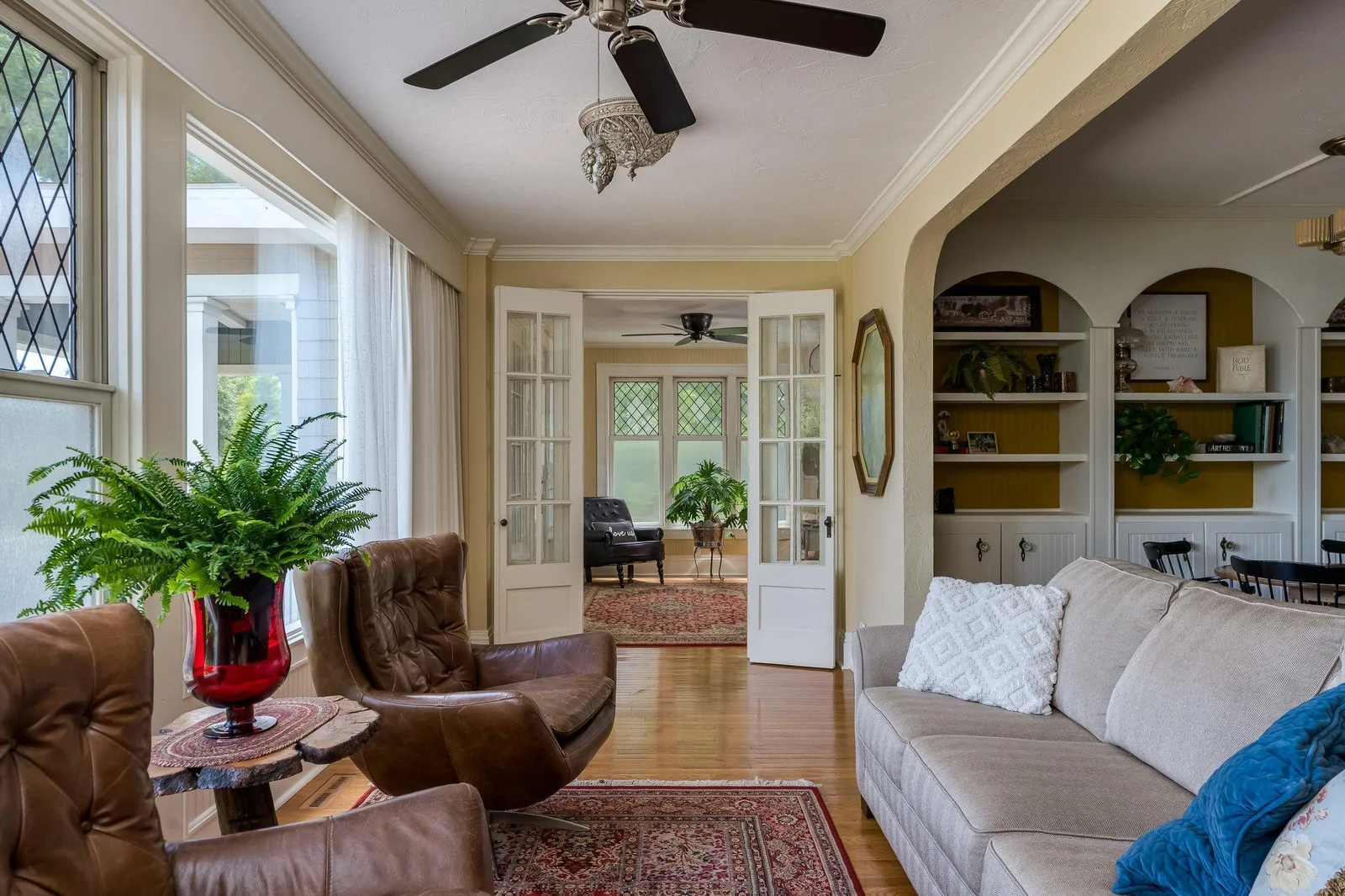 15-web-or-mls-425-lakeview-blvd.jpg