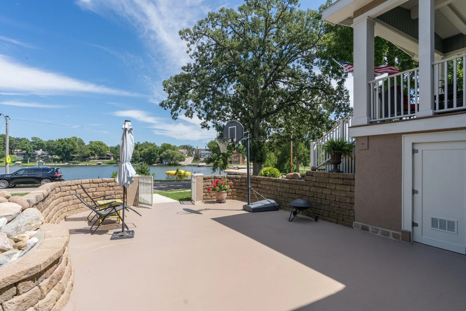 60-web-or-mls-425-lakeview-blvd.jpg