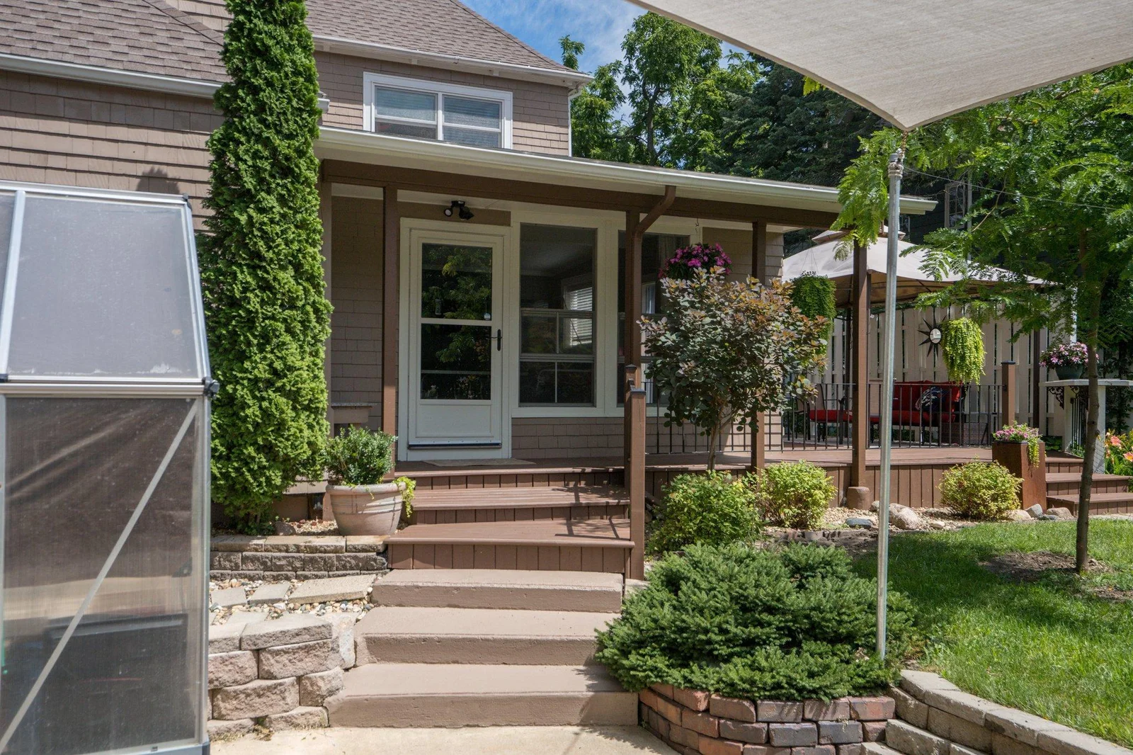 68-web-or-mls-425-lakeview-blvd.jpg