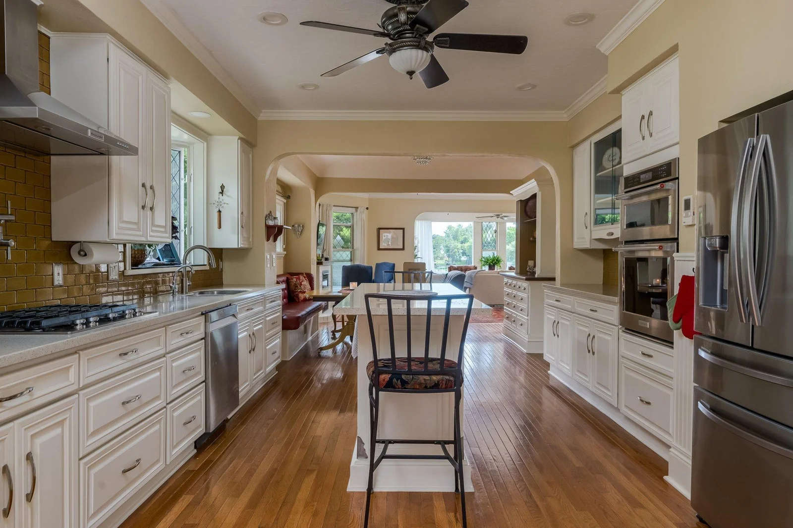 27-web-or-mls-425-lakeview-blvd.jpg