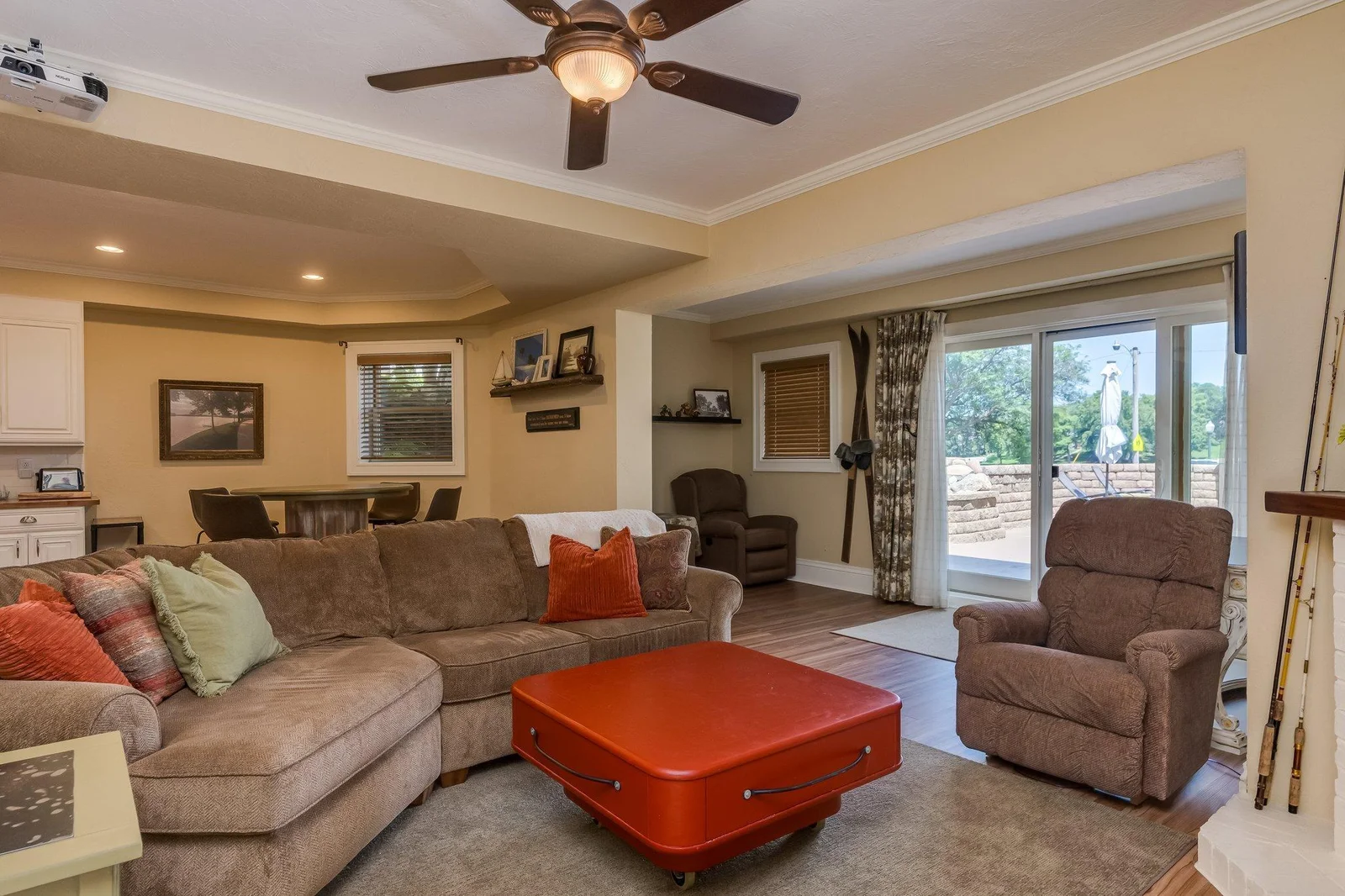 50-web-or-mls-425-lakeview-blvd.jpg