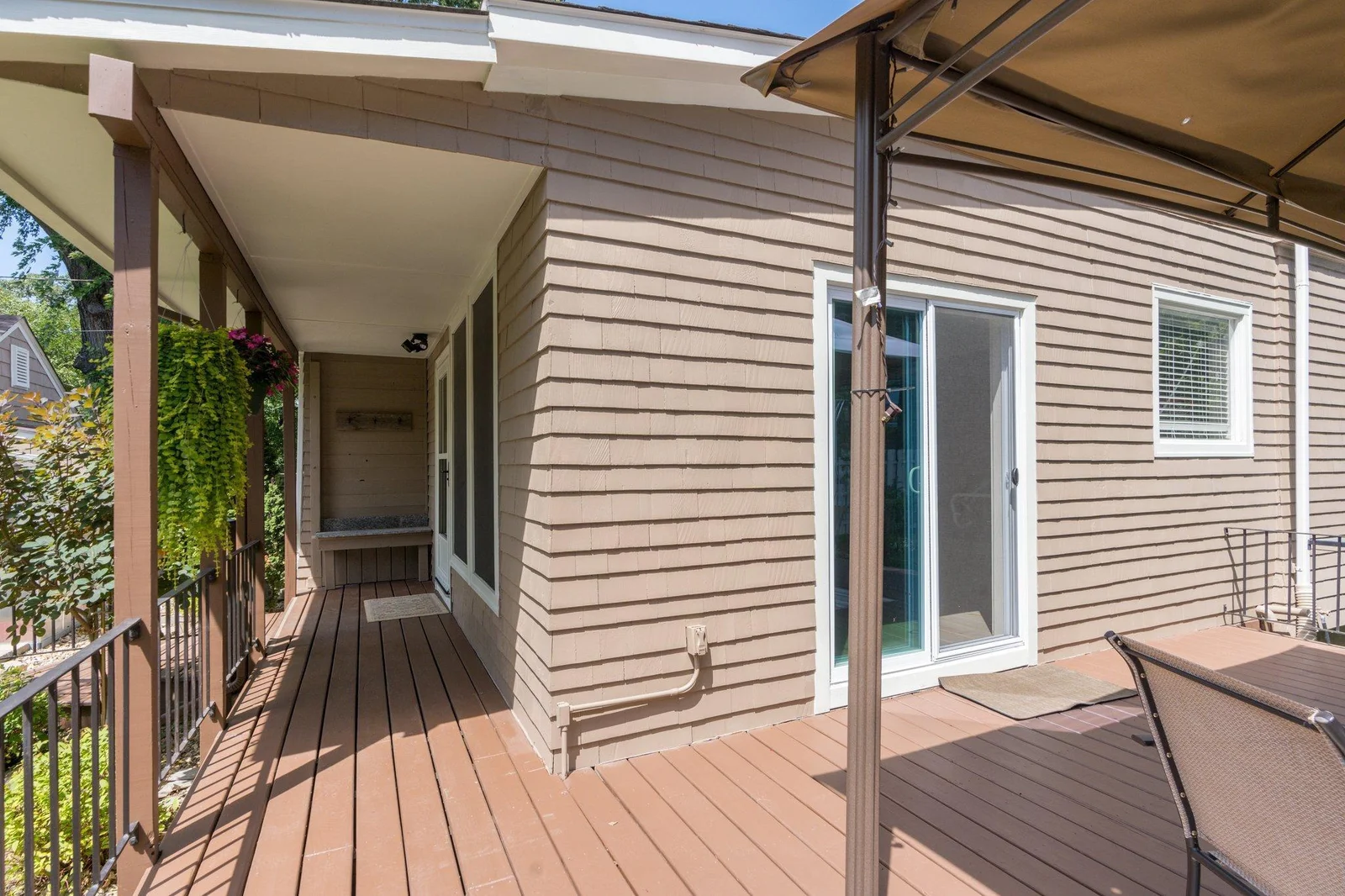 64-web-or-mls-425-lakeview-blvd.jpg
