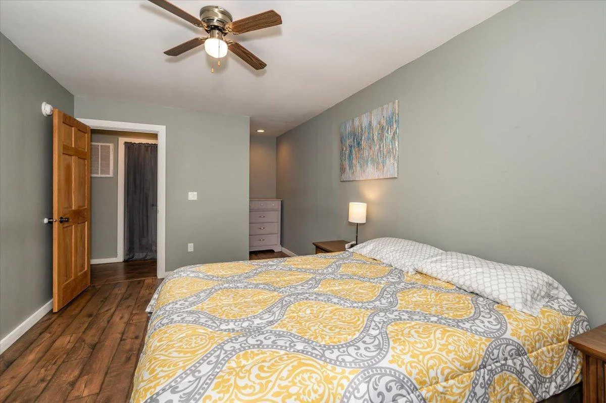 23-Bedroom (8).jpg