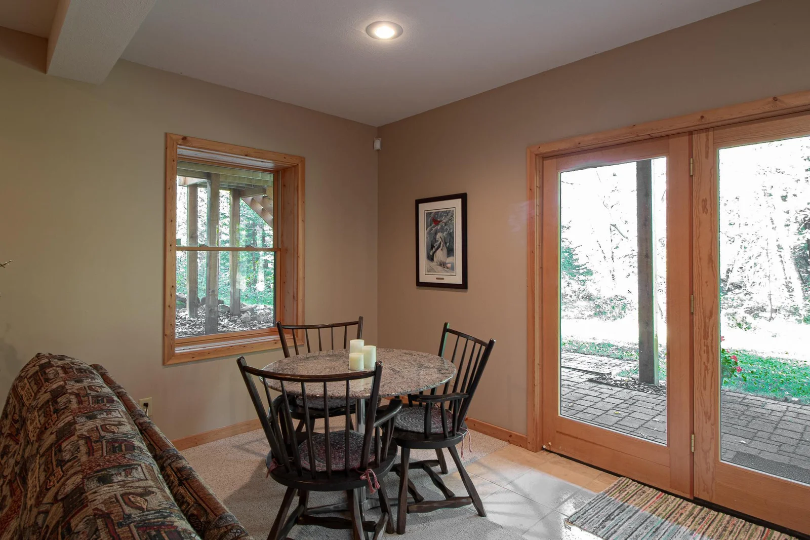 LL sitting area/walk out basement