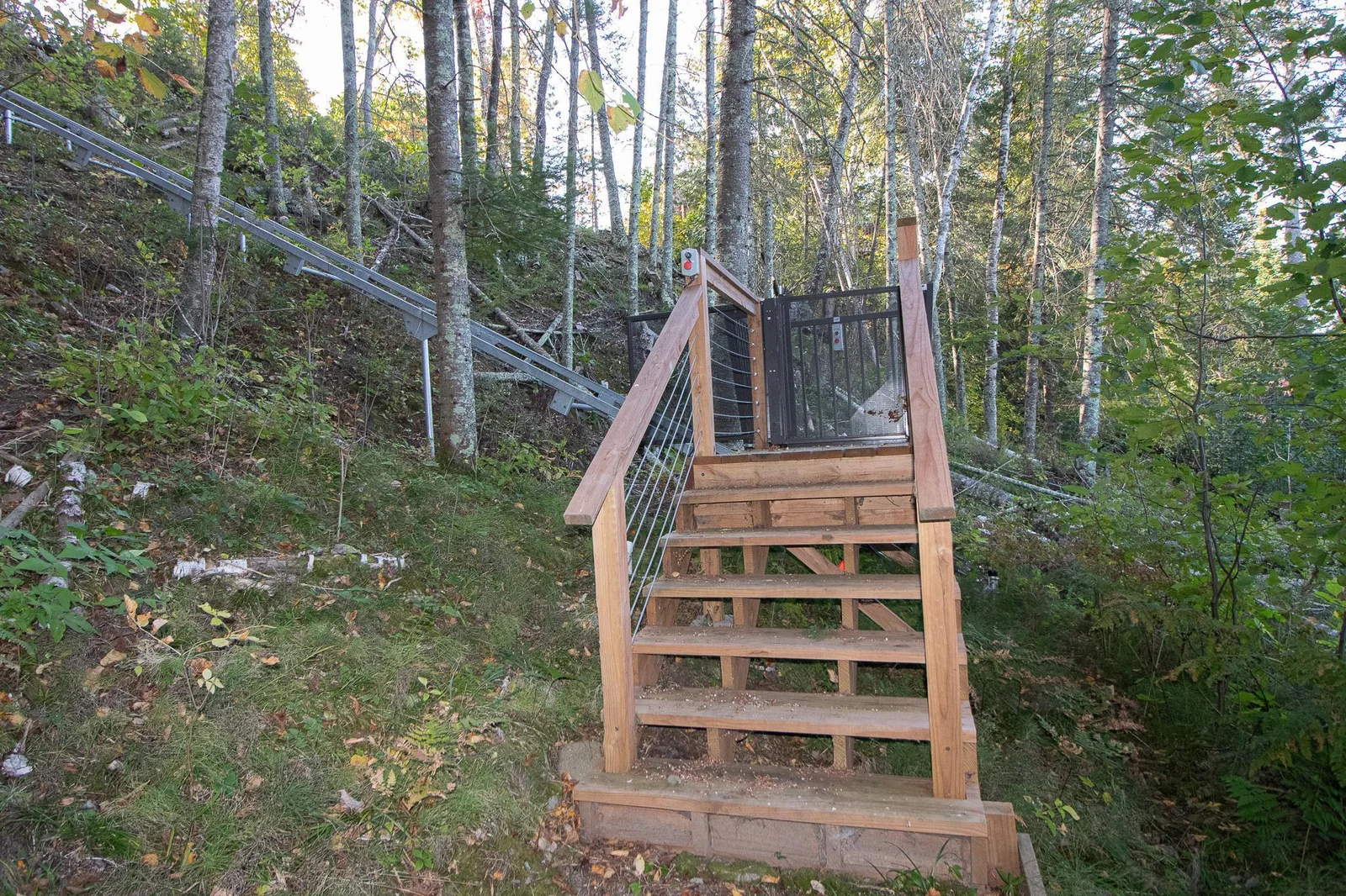 Steps to the lake from hillevator