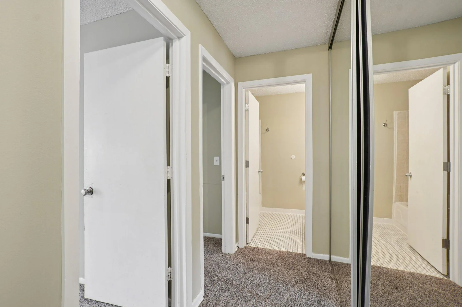 7-web-or-mls-Rahn Rd 124-1706-007.jpg