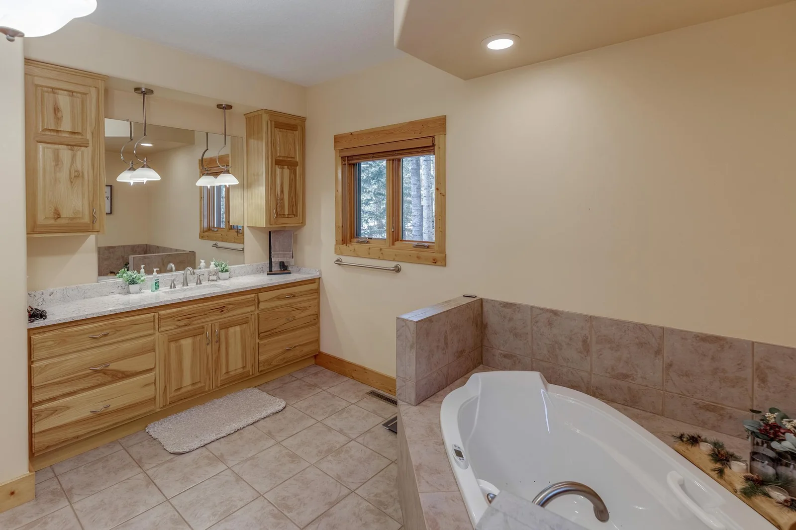 5Z9A5450_HDR.jpg