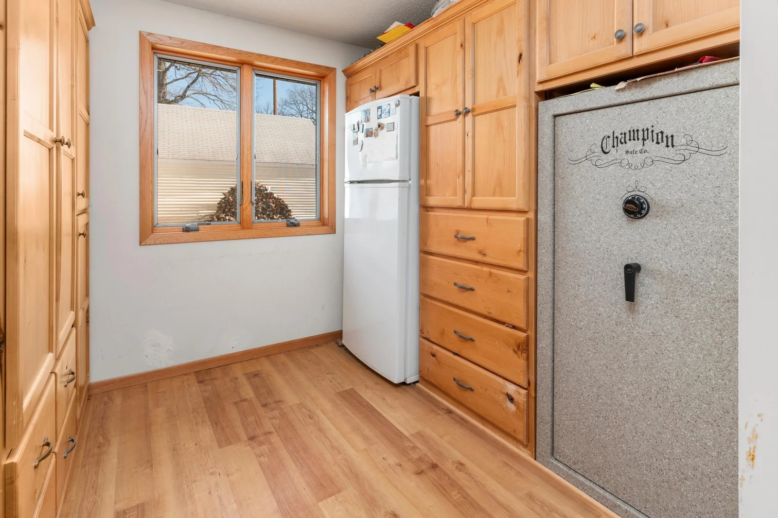 Main floor bonus room