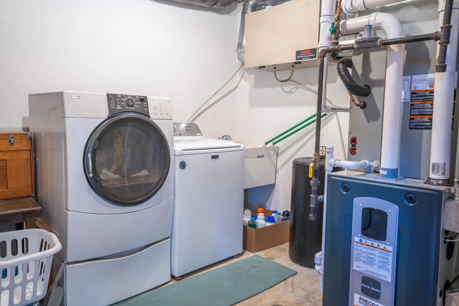 Laundry/Utility room on main level