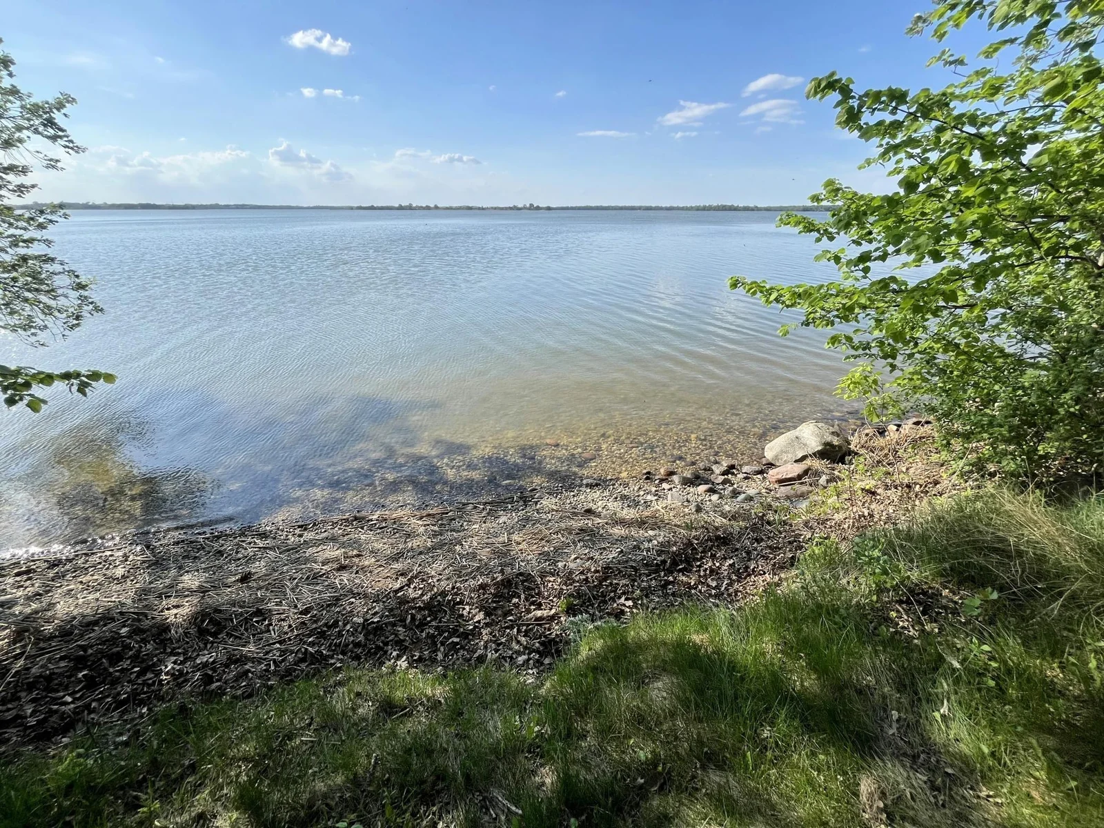 200 feet lake front.JPG
