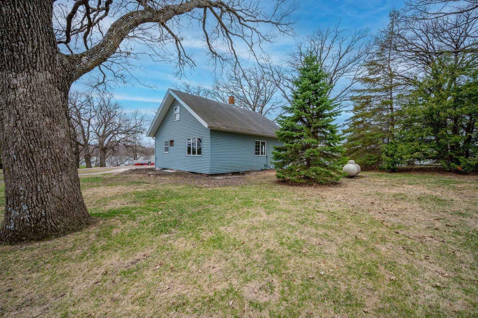 337 200th Ave Fairmont MN-10.jpg