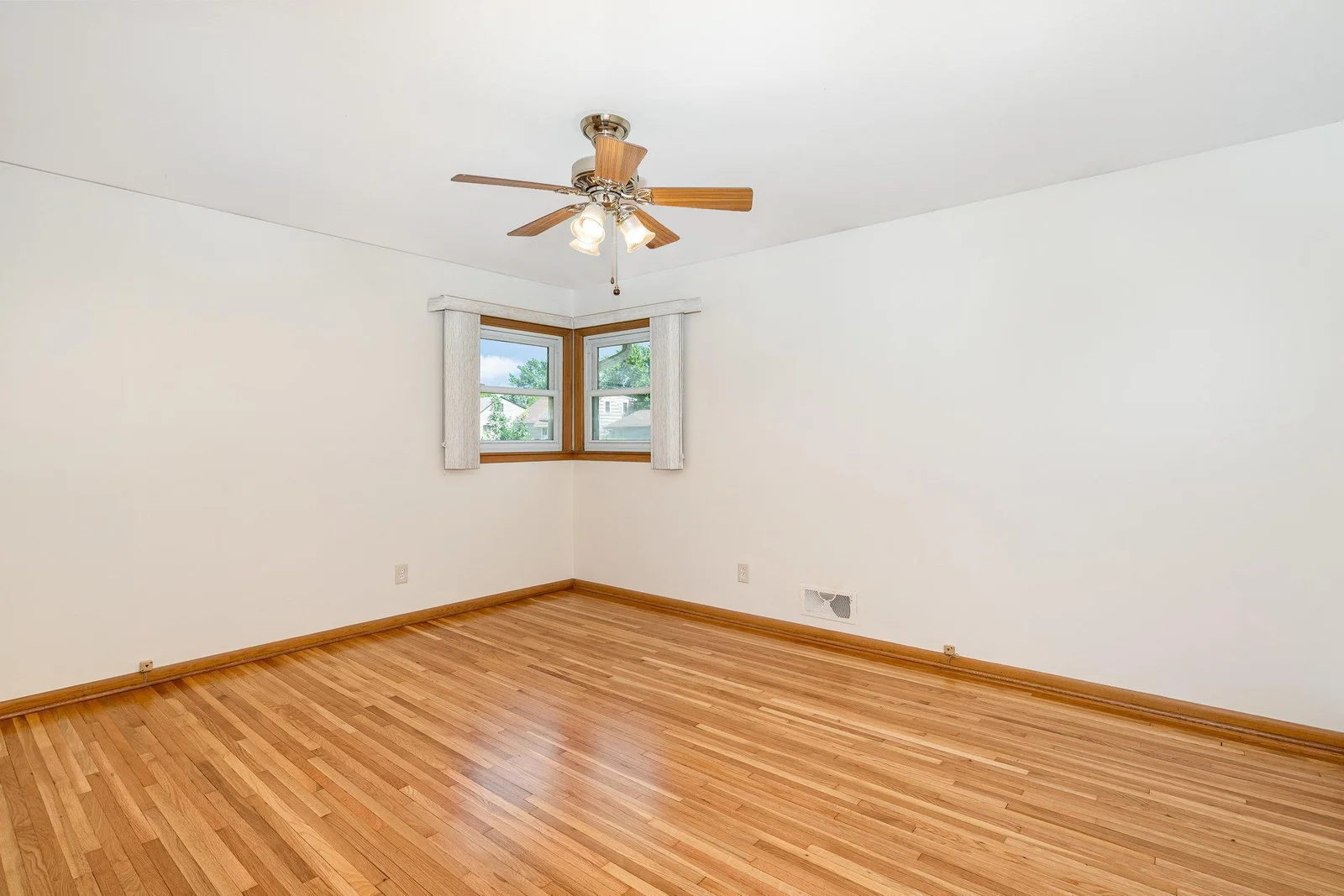 BR1.  All with hardwood floors.
