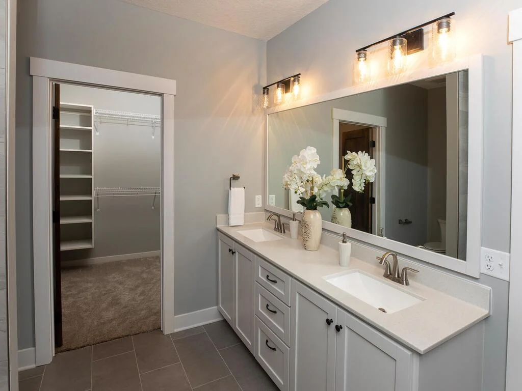 Photos are of similar model home. Some features may vary.