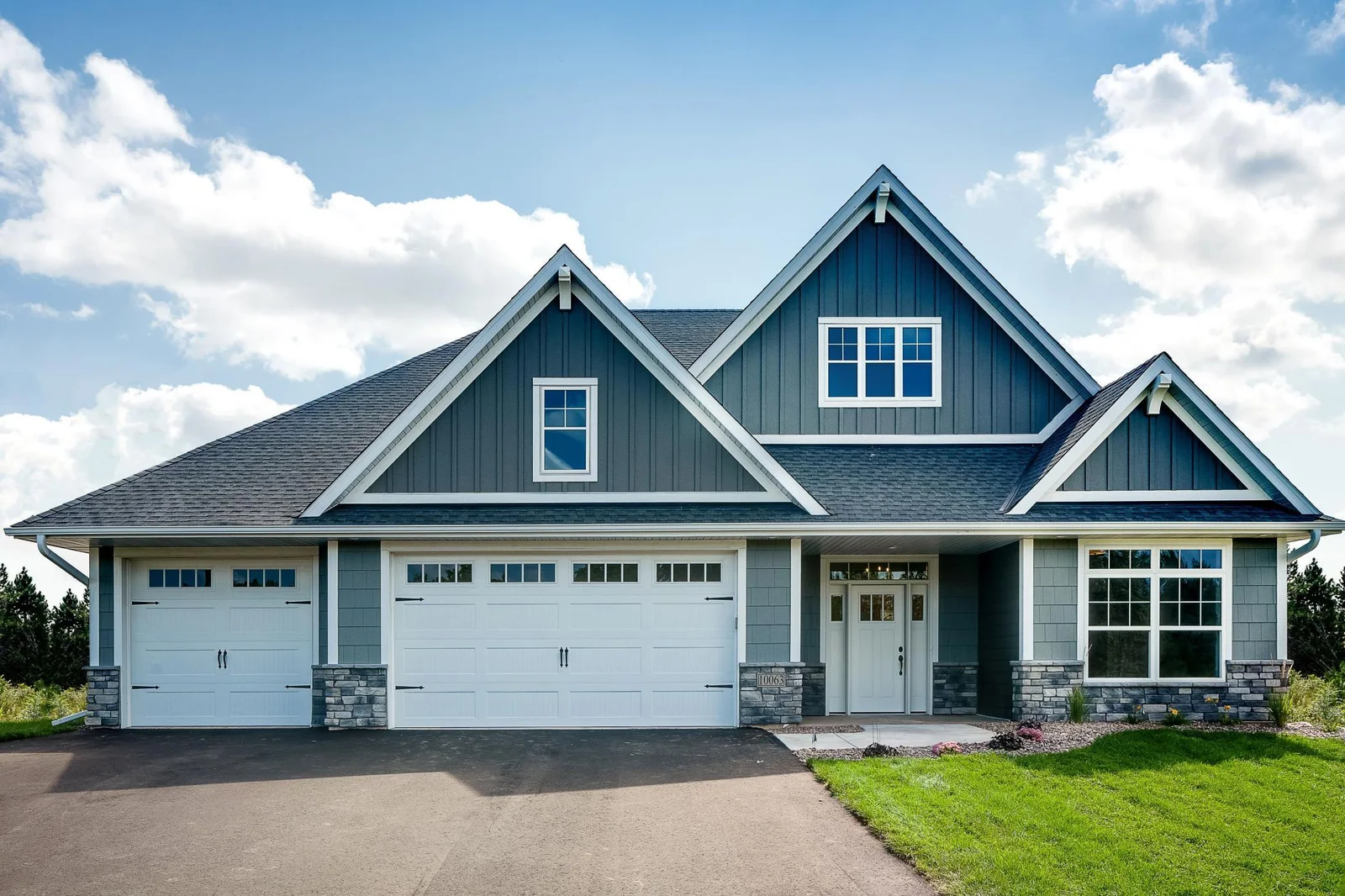 Photo 1 of 19230 Meadowridge