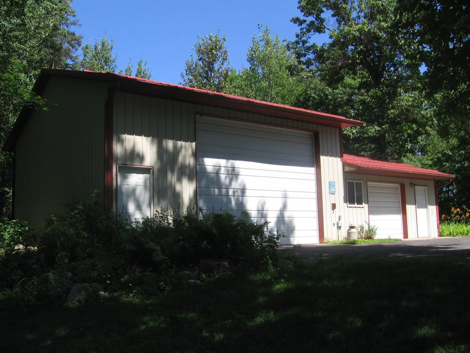 Pole Barn & Year Round Shop