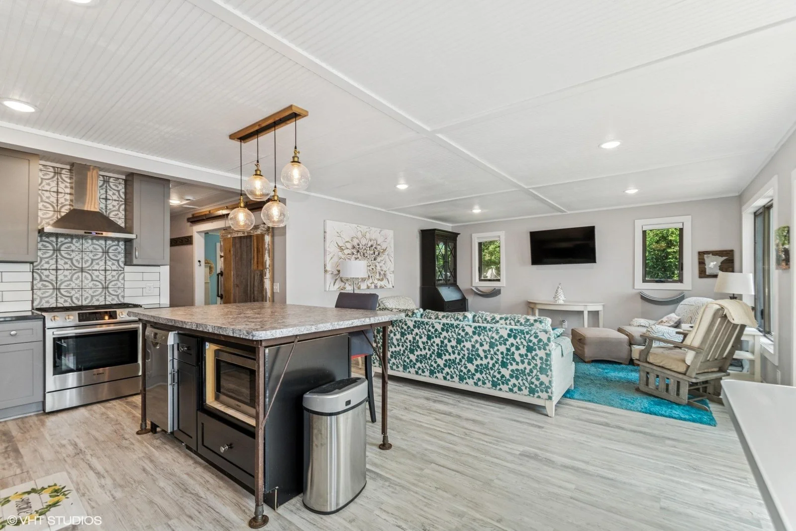 Great gathering space on the main floor